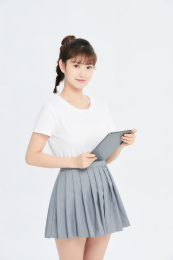 使用Pad的女生形象
