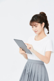 使用Pad的女生形象