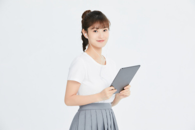 使用Pad的女生形象