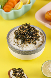 美味的海苔拌饭