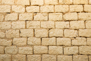 中国广东省广州市增城区坑贝古村夯土砖头