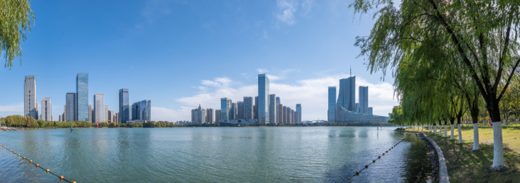 安徽合肥政务区CBD天鹅湖环湖景观风光