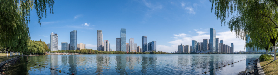 安徽合肥政务区cbd天鹅湖环湖景观风光