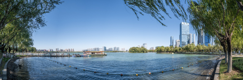 安徽合肥政务区CBD天鹅湖环湖景观风光