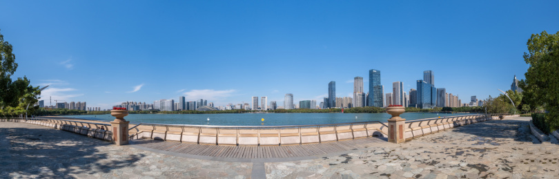 安徽合肥政务区CBD天鹅湖环湖景观风光