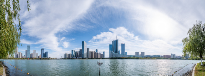 安徽合肥政务区CBD天鹅湖环湖景观风光
