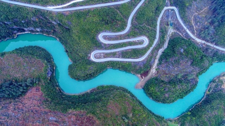 武陵山的畅通路