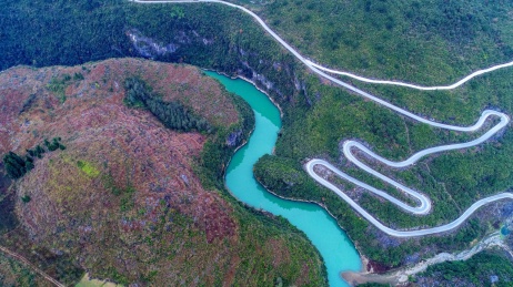 武陵山的畅通路