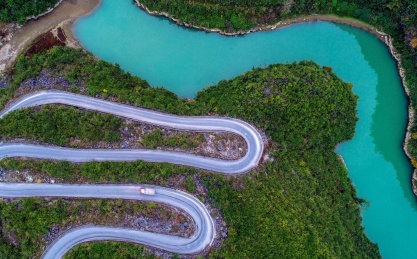 武陵山的畅通路