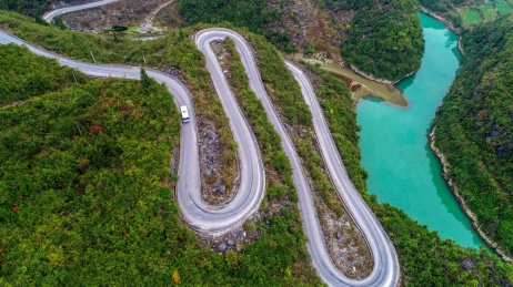 武陵山的畅通路