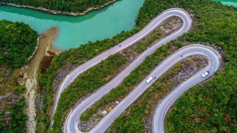 武陵山的畅通路