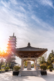 中国扬州大明寺的弘佛亭