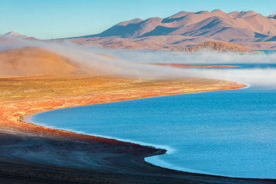 中国西藏阿里鬼湖拉昂措的清晨