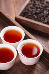 云南孟海茶化石，七两碎银