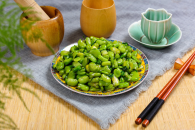 营养美味素食清炒蚕豆米