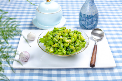 营养美味素食清炒蚕豆米
