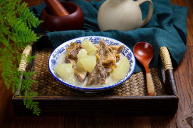 家常美味菜肴腊鸭冬瓜汤