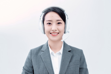 女客户服务代表