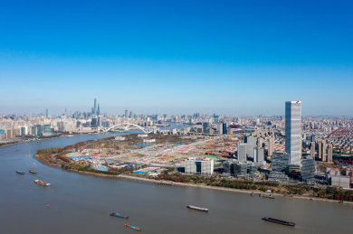 航拍中国上海SK大厦