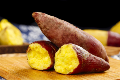 木板上的小香薯