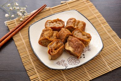 红烧豆皮卷肉