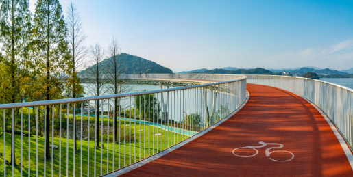 中国浙江杭州临安区青山湖国家森林公园绿道