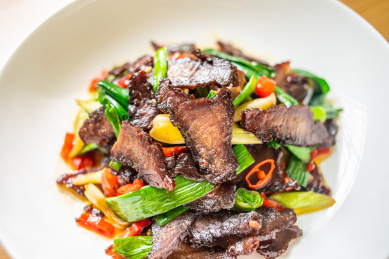 湖南家常菜香辣腊牛肉