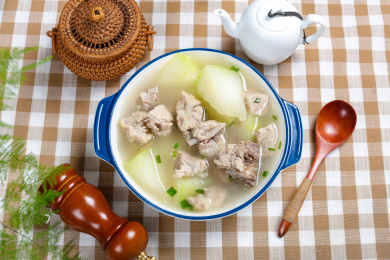 营养美味家常菜排骨冬瓜汤