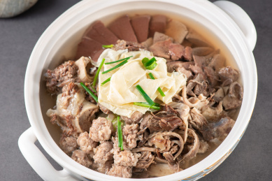 农家杀猪汤 杀猪菜