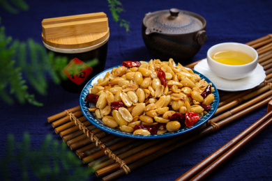 家常美食菜肴油炸花生