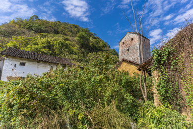 中国广西柳州市柳城县妙景屯农村建筑
