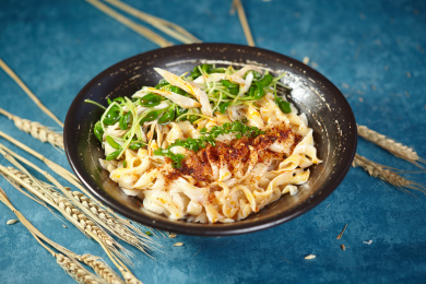 豆苗鸡丝油泼面
