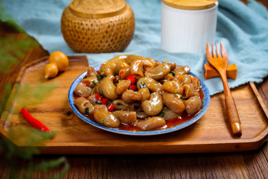 香辣美味特色菜凉拌鱼肚