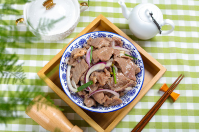 洋葱炒牛肉