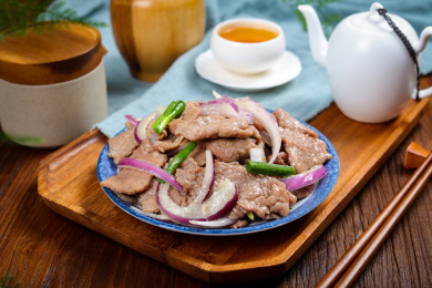 洋葱炒牛肉