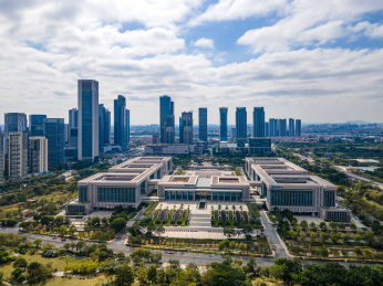 中国佛山中欧中心和佛山新城CBD天际线