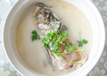 溧阳特色天目湖鱼头