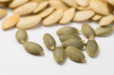 白底上的南瓜子