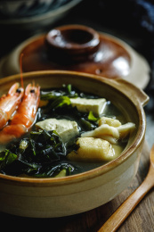 海带豆腐鲜虾汤