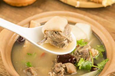 滋补羊肉汤