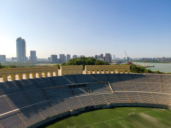 银川阅海中央商务区览山公园