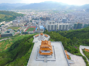 广西岑溪东山公园东山阁