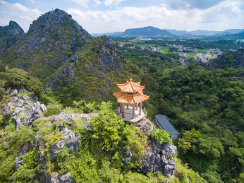广西北流景点勾漏洞
