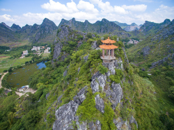 广西北流景点勾漏洞