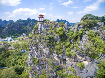 广西北流景点勾漏洞