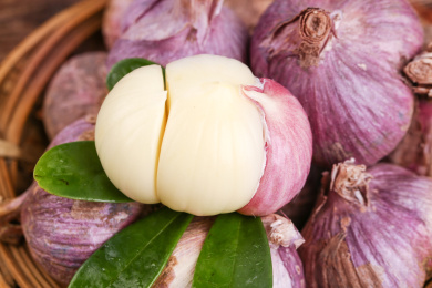 一篮大理紫皮三丫蒜