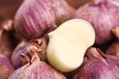 一堆云南紫皮三丫蒜