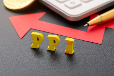 桌面上由木质字母组成的ppi