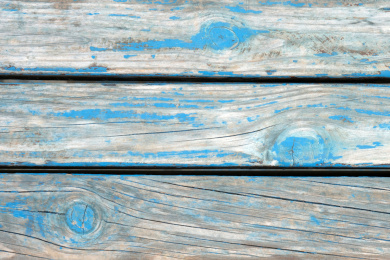 斑驳掉漆的木板条