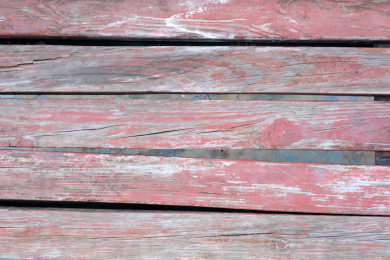 斑驳掉漆的木板条